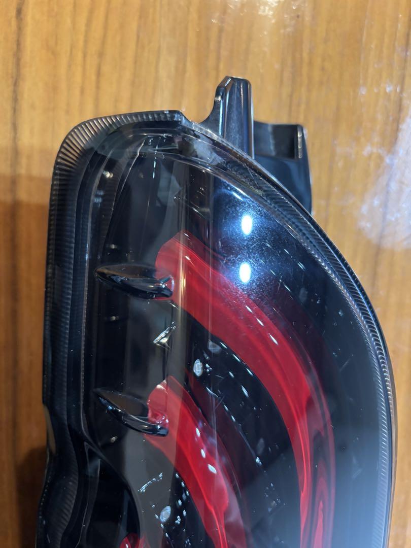 ハイエース　200系　テールランプ　415コブラ　BADテール　BAD-RED