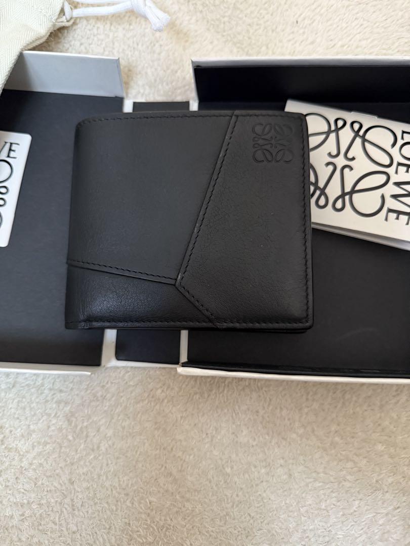 LOEWE二つ折り財布