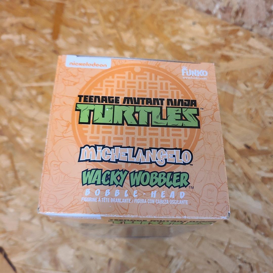 WACKY WOBBLER タートルズ ボブルヘッド