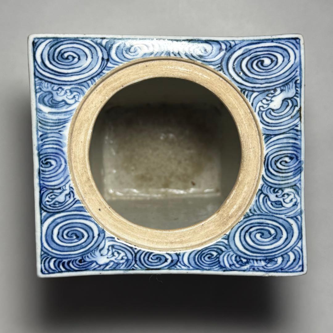 ◆古伊万里染付角香炉 透かし瓢文火屋 渦潮文 青海波文 時代箱入 江戸時代中期◆ ◆古伊万里染付角香炉 透かし瓢文火屋 渦潮文 青海波文 時代箱入 江戸時代中期◆