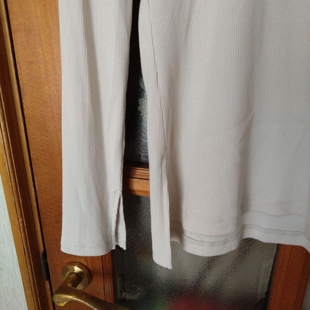 ライトグレー タートルネック 長袖 Tシャツ
