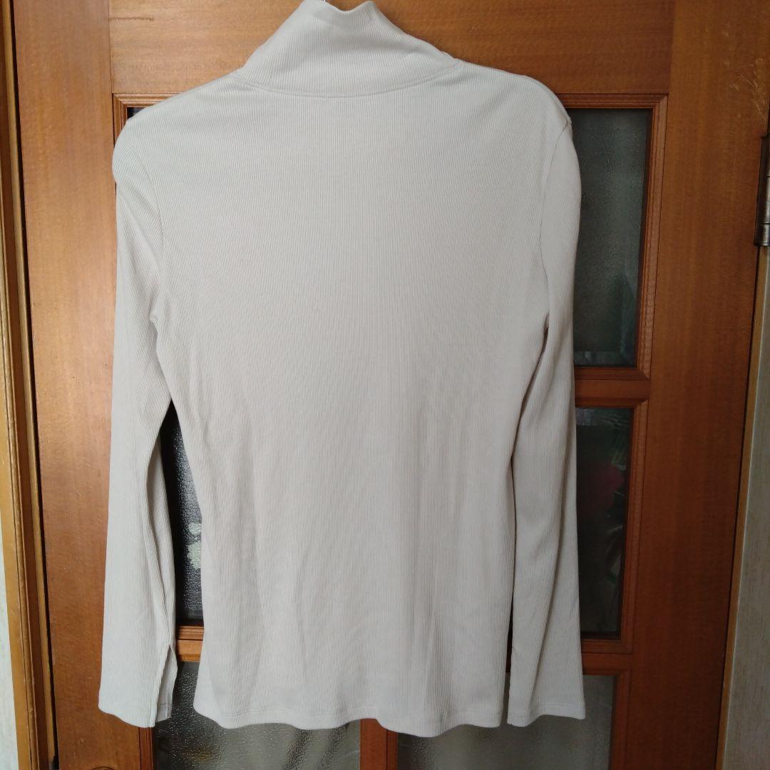 ライトグレー タートルネック 長袖 Tシャツ
