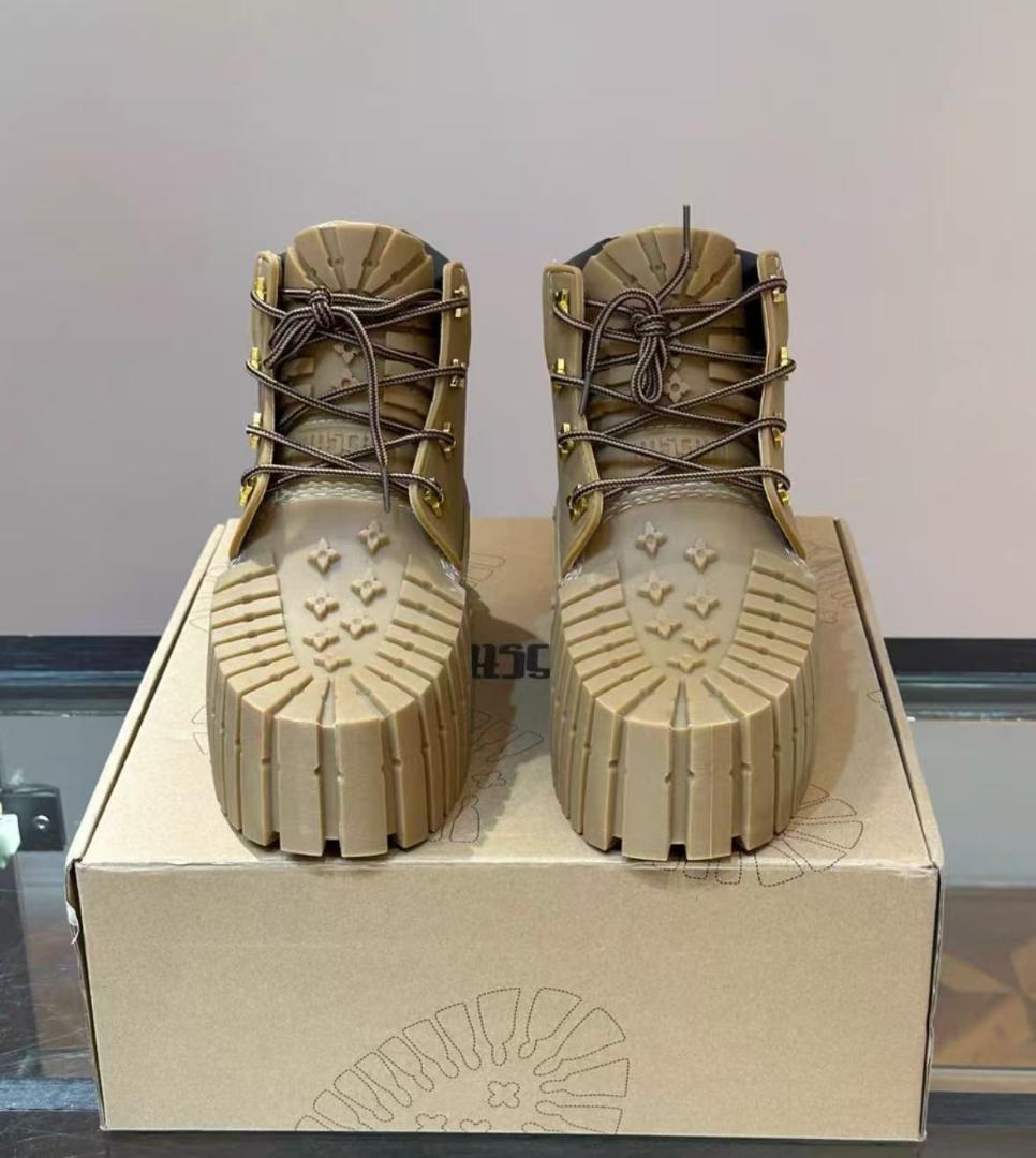 希少 MSCHF 2x4 boot 43サイズ