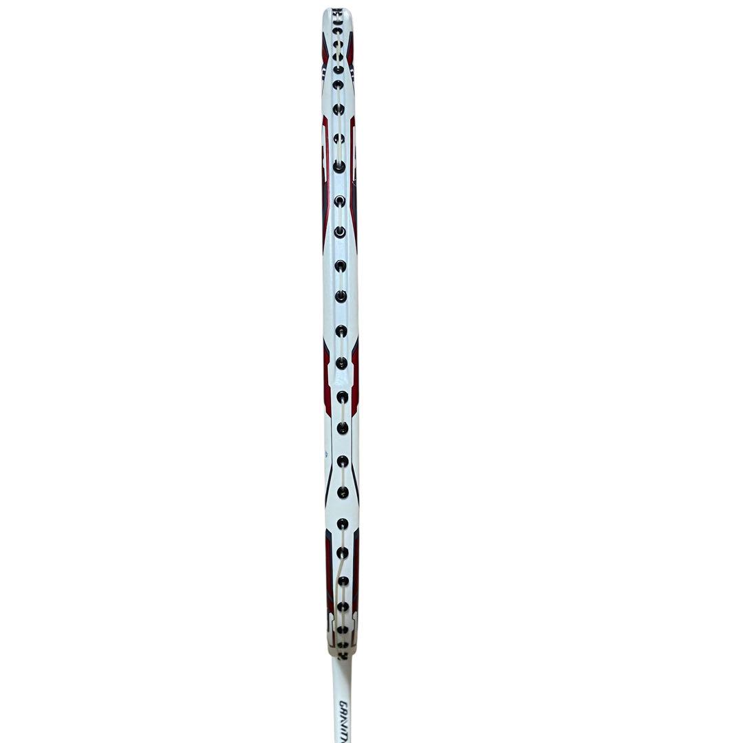 【良品】GRAVITAS グラビタス 1.5-A バドミントンラケット 4u6g