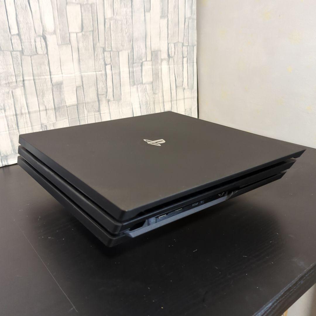 【SSD 500GB交換済】PS4 CUH-7000B ブラック 本体