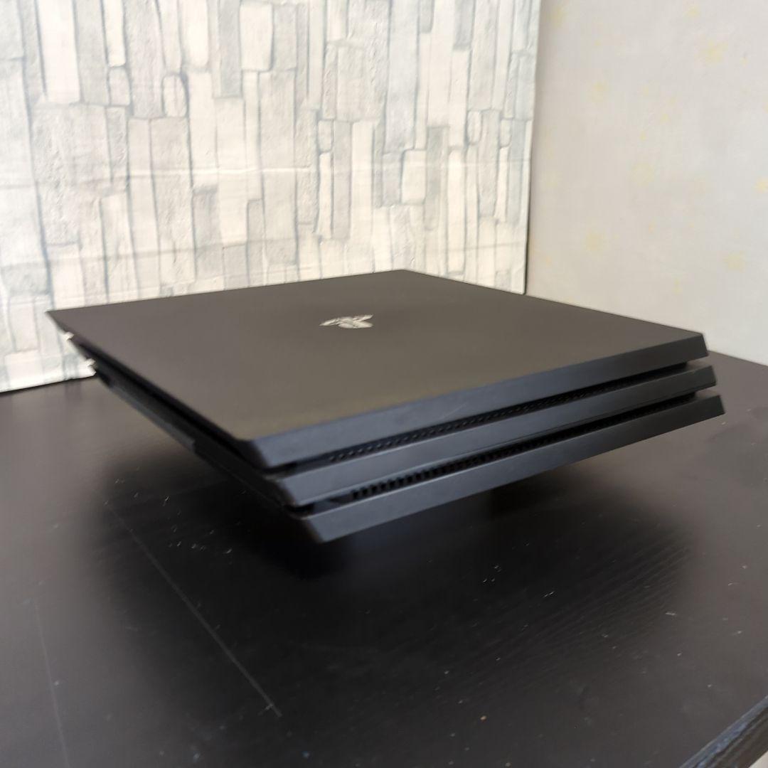 【SSD 500GB交換済】PS4 CUH-7000B ブラック 本体