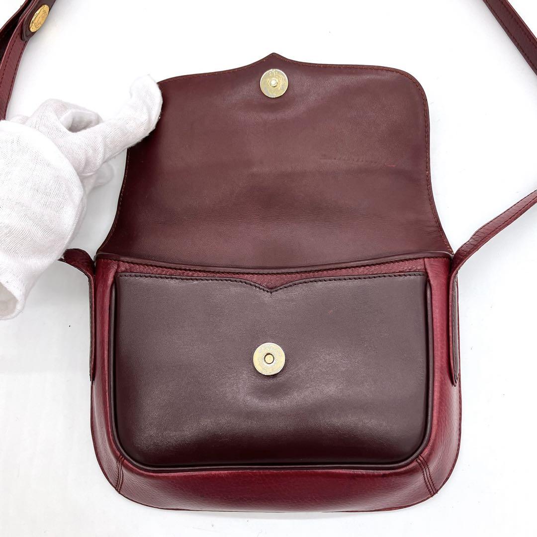 【Cartier】ショルダーバッグ　無地　ゴールド金具　レザー　ボルドー　A4 Cartier】ショルダーバッグ マストライン ゴールド金具 レザー