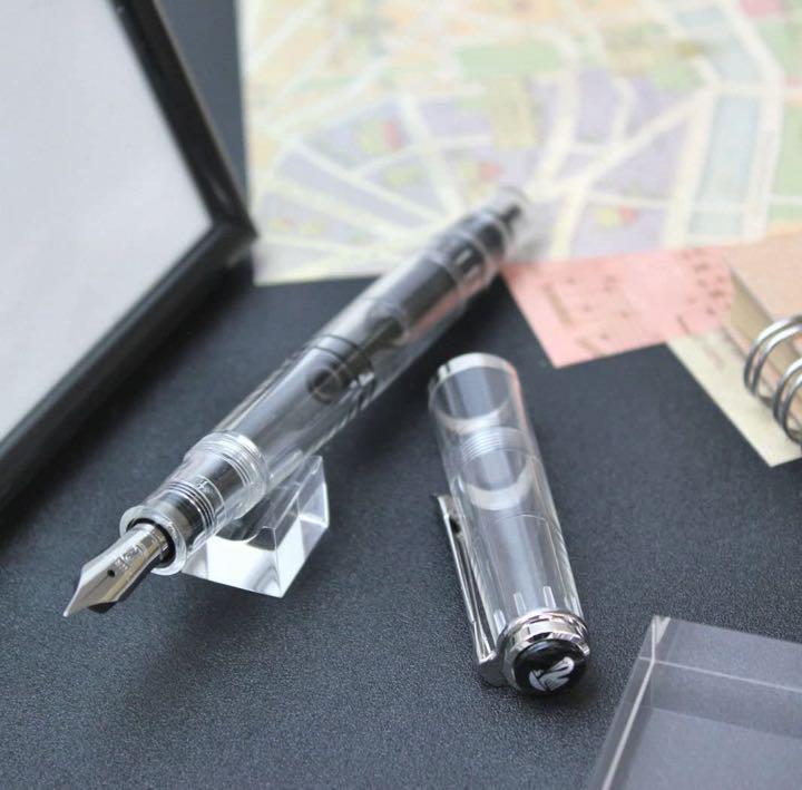 【新品】ペリカン 限定品 万年筆 デモンストレーター M205 F 細字
