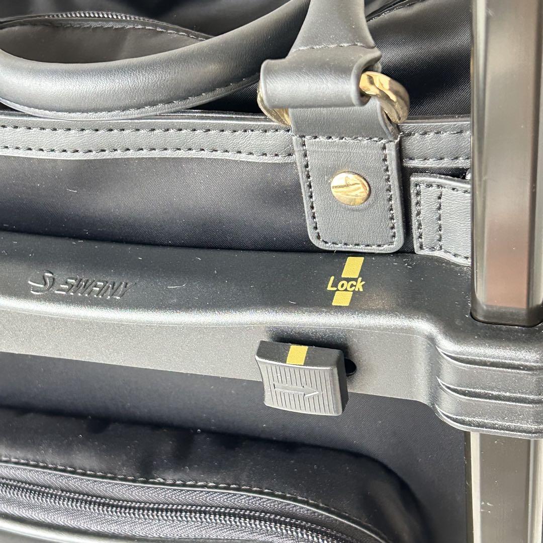 スワニー　キャリーバッグ　ショッピング　旅行　近沢レースコラボ　黒　22L