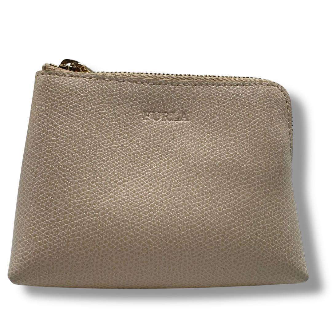 FURLA ベージュ レザー ポーチ 保存袋付き FURLA ベージュ ポーチ 保存袋付き