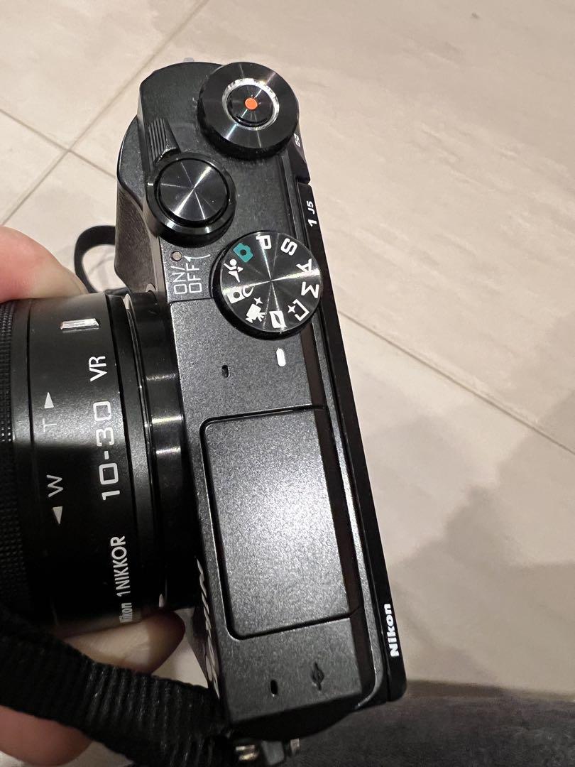 美品 NIKON J5 ダブルレンズキット
