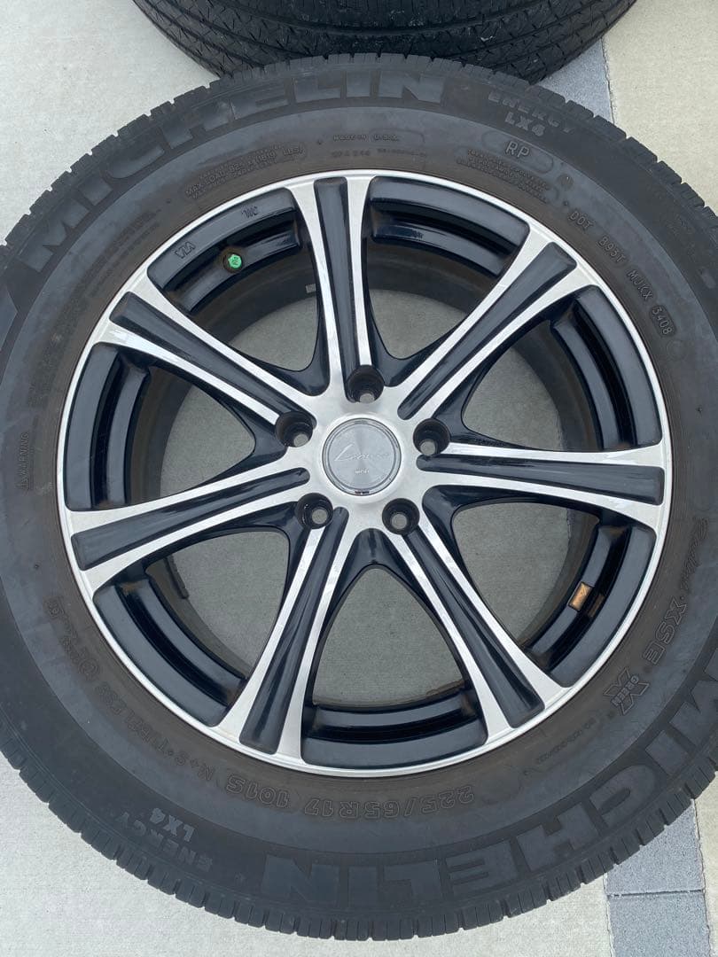 アルミホイールLEONIS