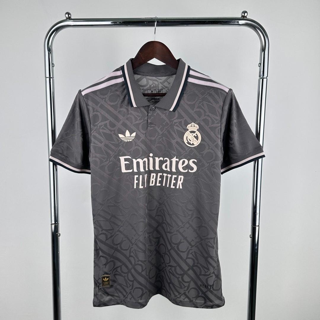 アディダス　オリジナル　レアル 襟付き　ゲームシャツ　ポロシャツ オシャレ