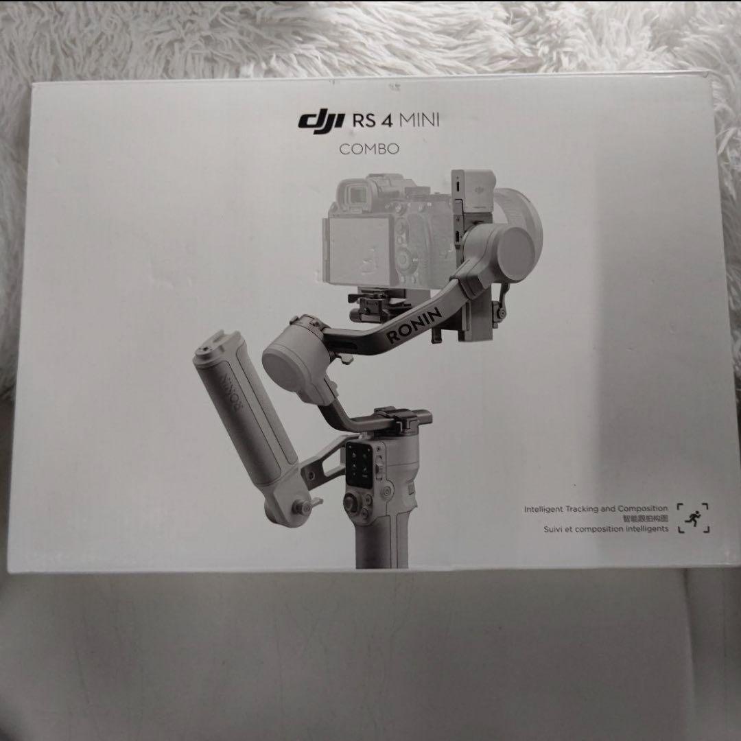 Q3039　DJI RS 4 Mini コンボ 軽量ジンバル