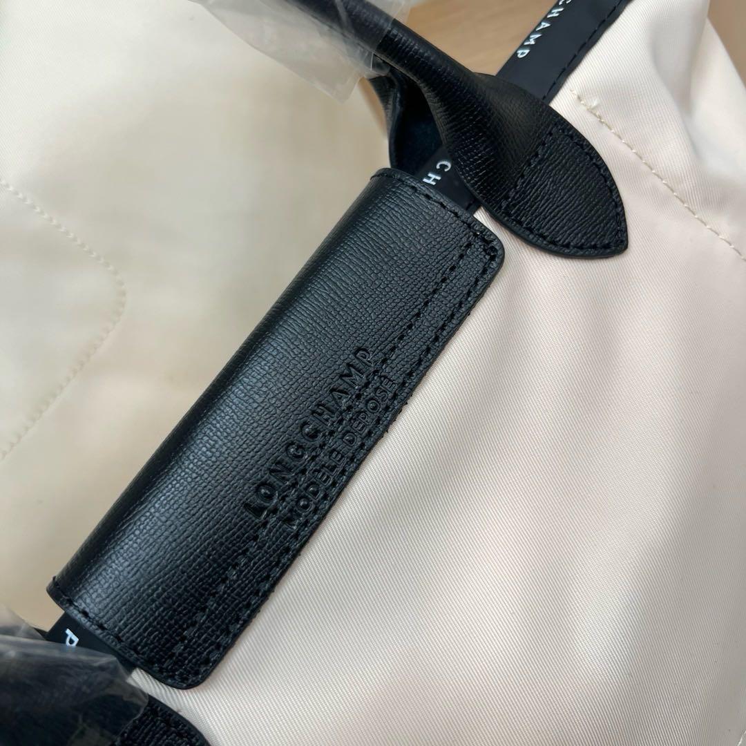 LONGCHAMP ロンシャン　ル　プリアージュ　エナジー　XSショルダーバッグ