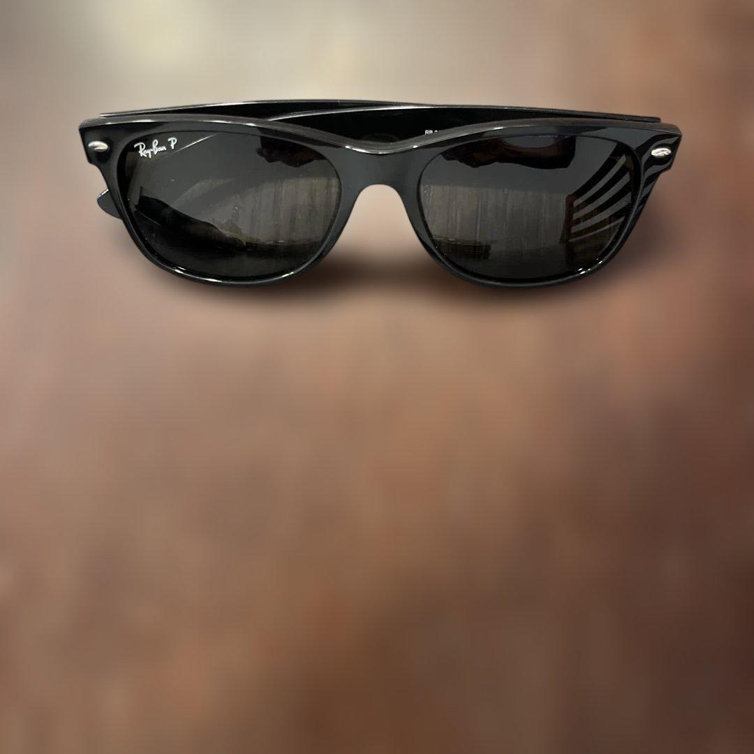 Ray-Ban ブラック サングラス ケース付き - メルカリ