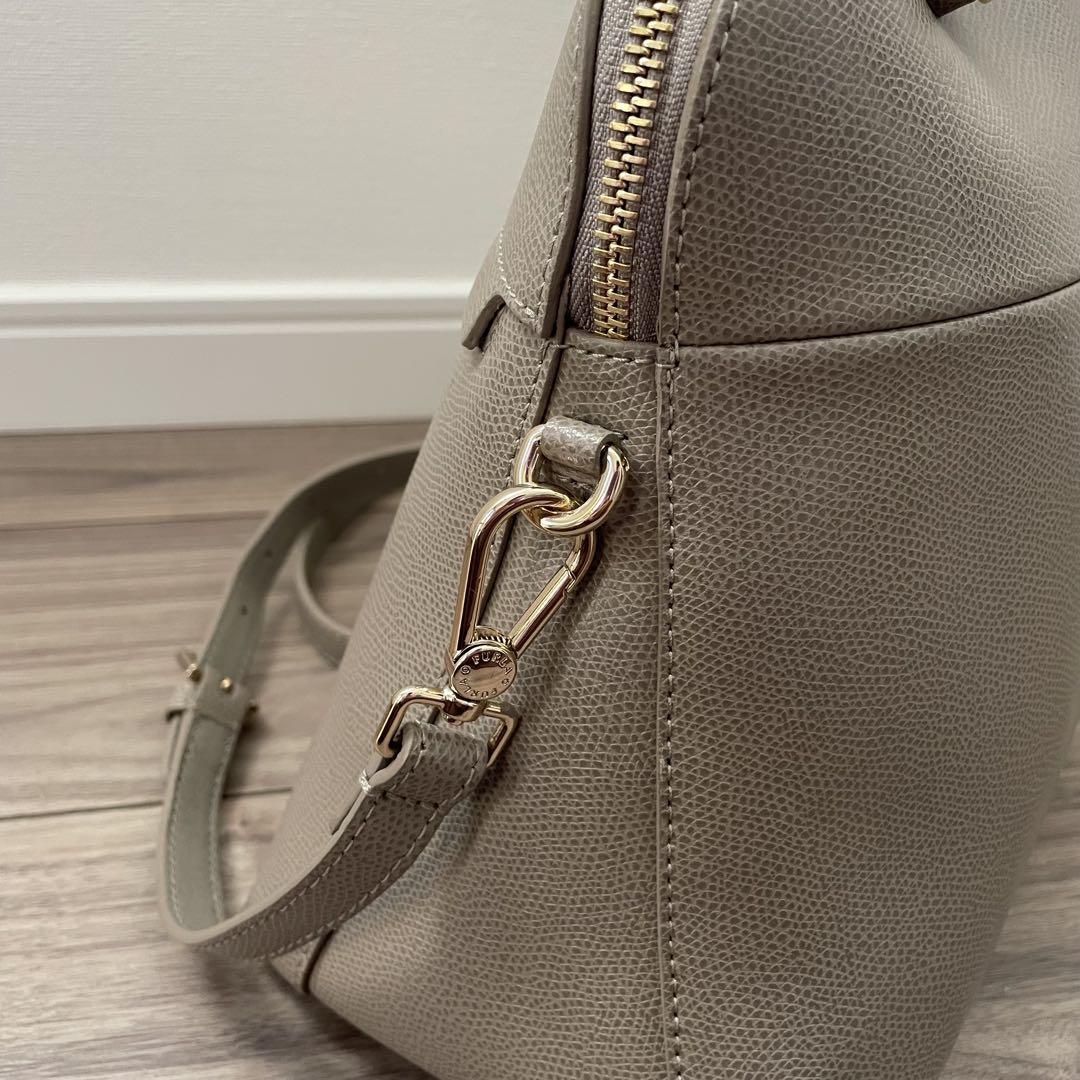 【美品】FURLA フルラ パイパーM