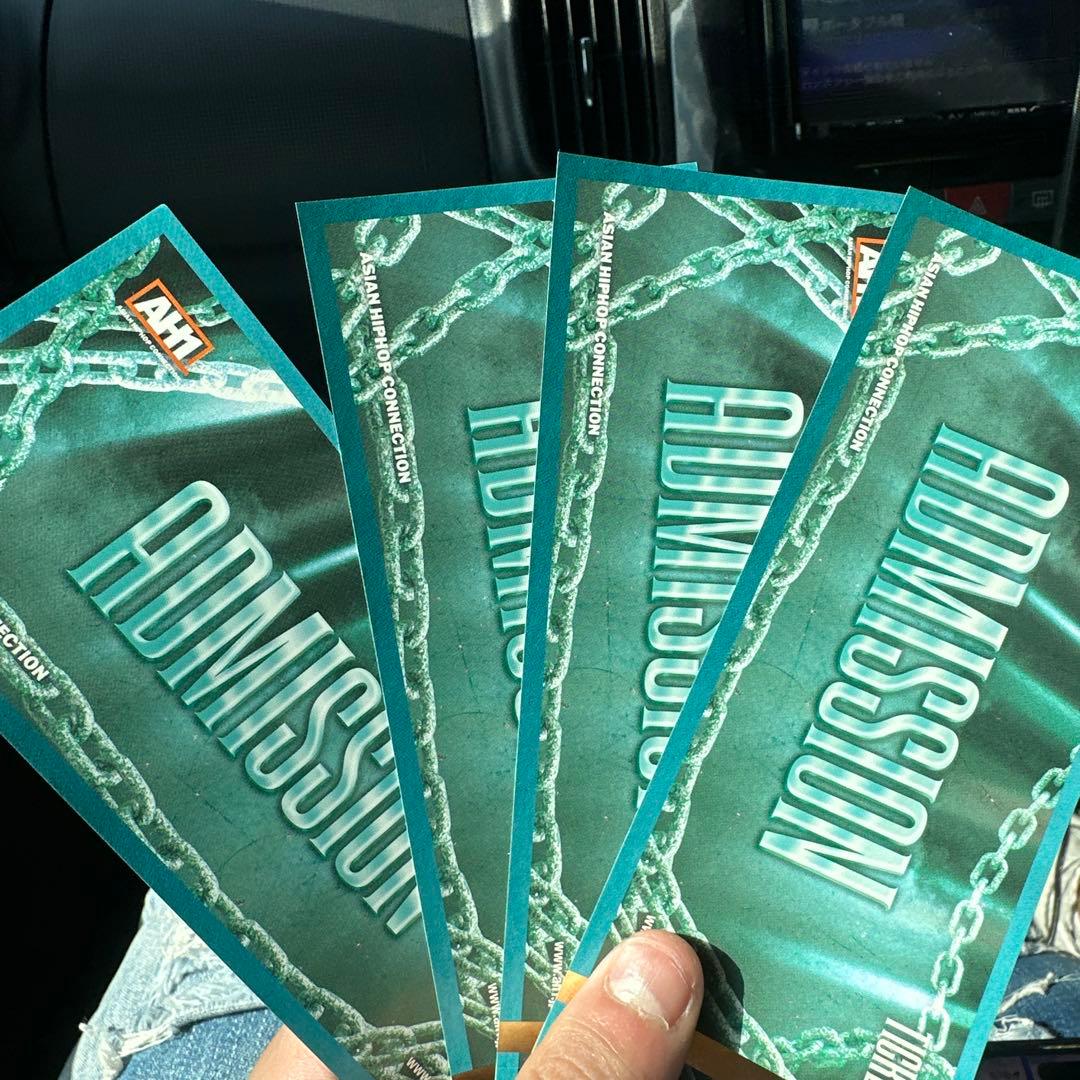 ママちゃん様専用　AH1チケット　4枚