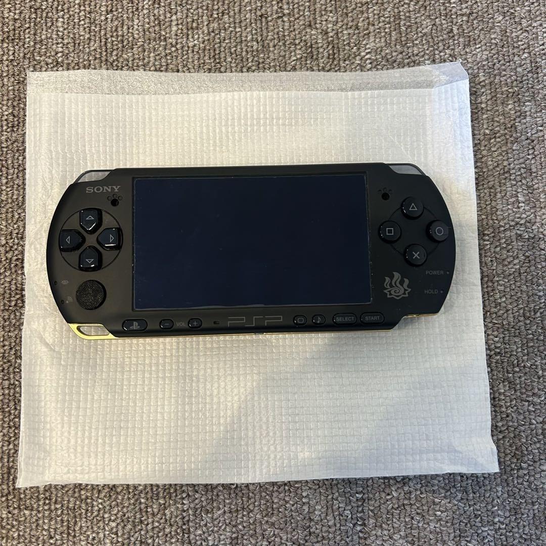 PSP-3000 本体 モンスターハンターポータブル 3rd ハンターズモデル Amazon.com: Playstation Portable Monster Hunter 3rd Hunters