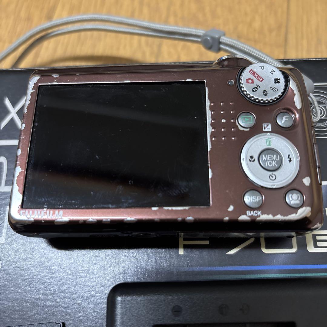 ファインピクスF70