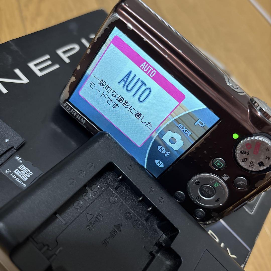 ファインピクスF70