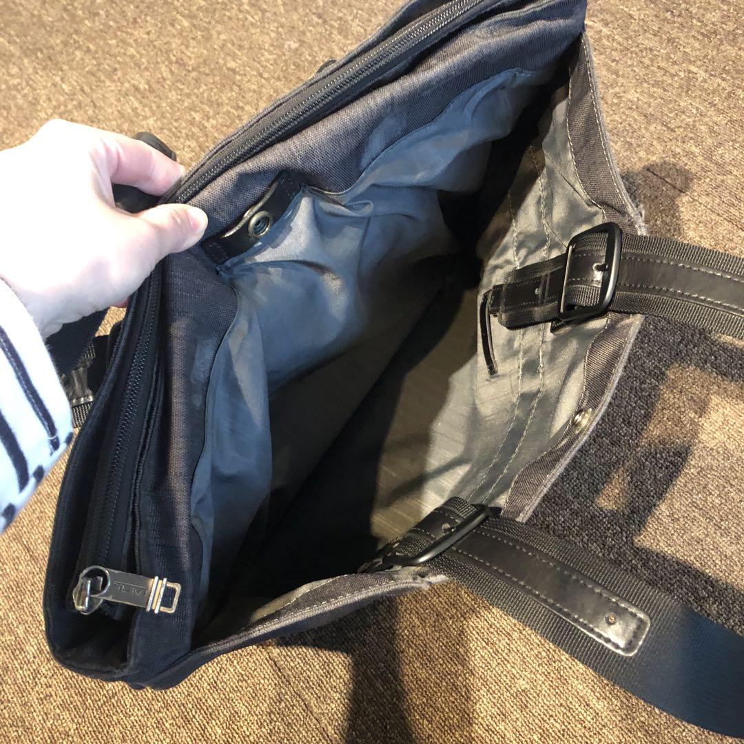 TUMI トゥミ　ビジネスバッグ　トート　黒　A4収納可