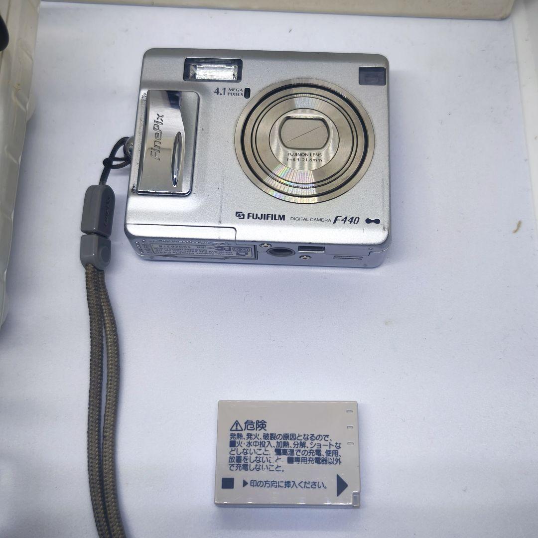 FUJIFILM　Finepix F440　ジャンク品