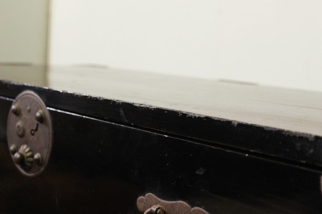 古い時代箪笥 丸金具/和風/古家具/陳列台/和家具/和骨董/店舗什器/ローボード 古い時代箪笥 丸金具/和風/古家具/陳列台/和家具/和骨董/店舗