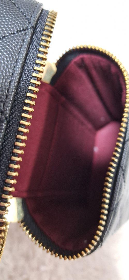 並行輸入CHANEL ブラック レザー ショルダーバッグ