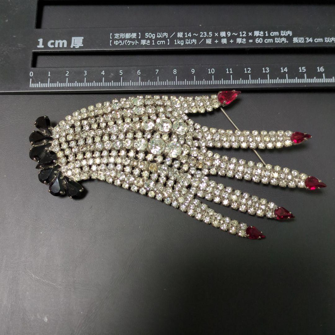 いま人気のアイテム バトラー＆ウィルソン ハンドブローチ 手のブローチ アクセサリー