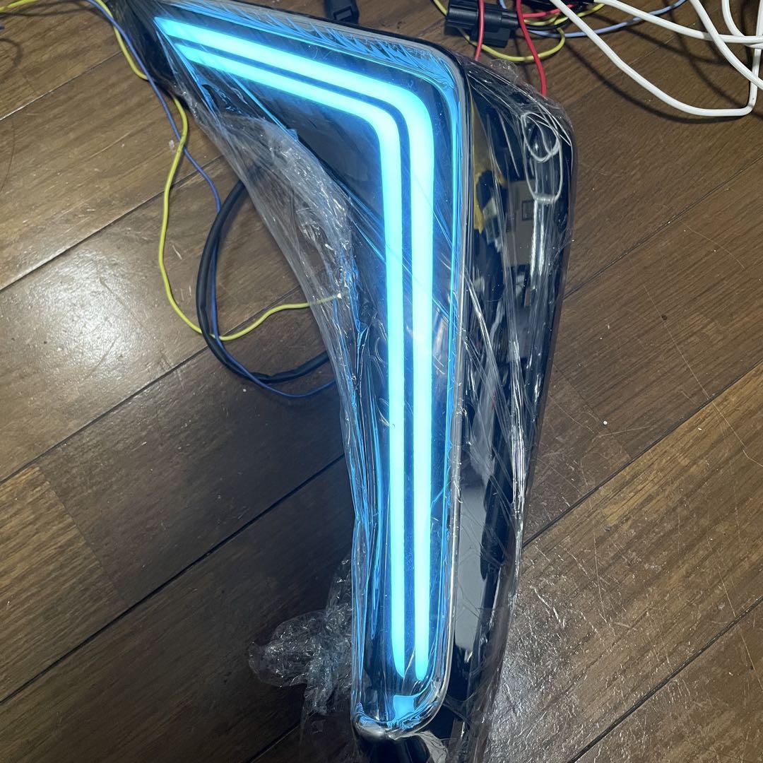 メーカー不明 30アルファード モデリスタ用？ シグネチャーイルミブレード
