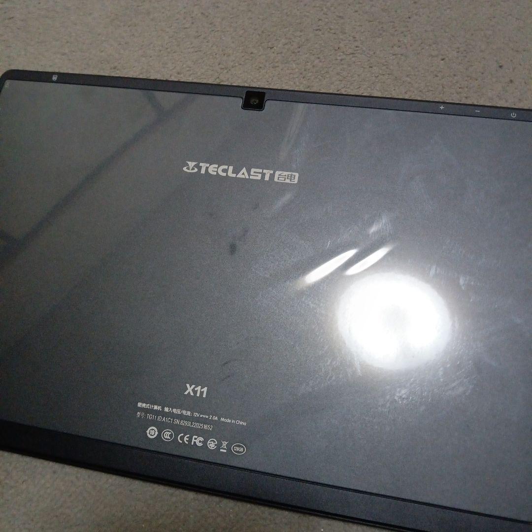 TECLAST 2in1タブレット 美品 TECLAST 2in1 Tablet - メルカリ