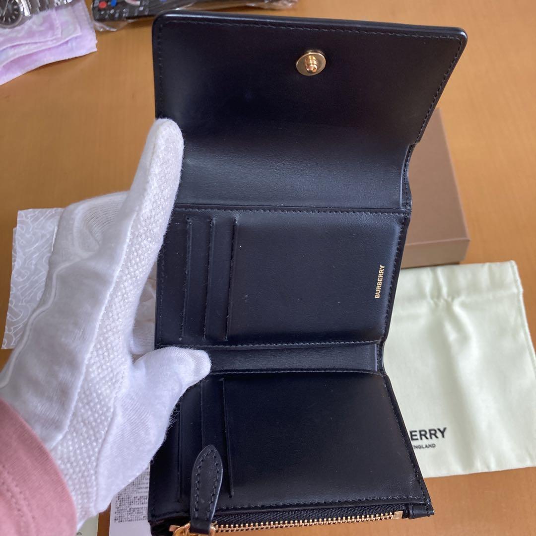 バーバリー折り財布