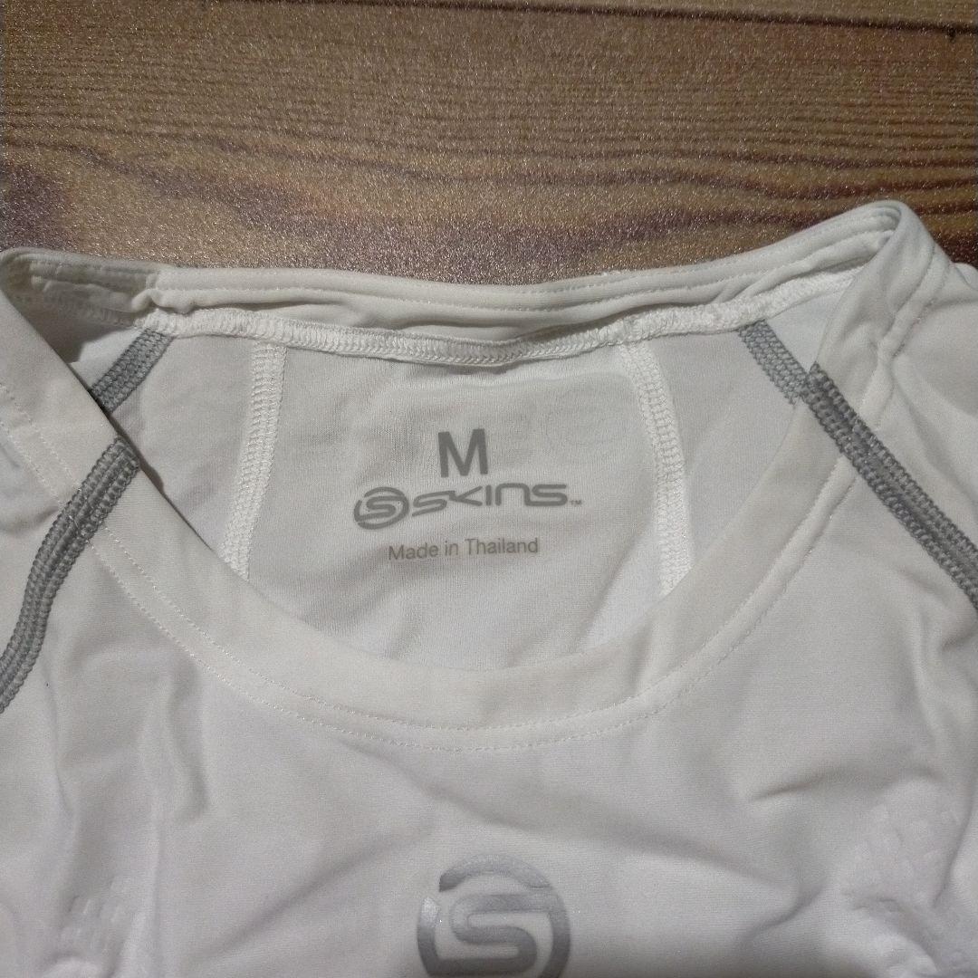 試着のみ SKINS M スキンズ A200コンプレッション JAPAN FIT
