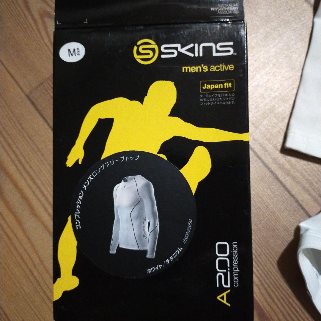 試着のみ SKINS M スキンズ A200コンプレッション JAPAN FIT