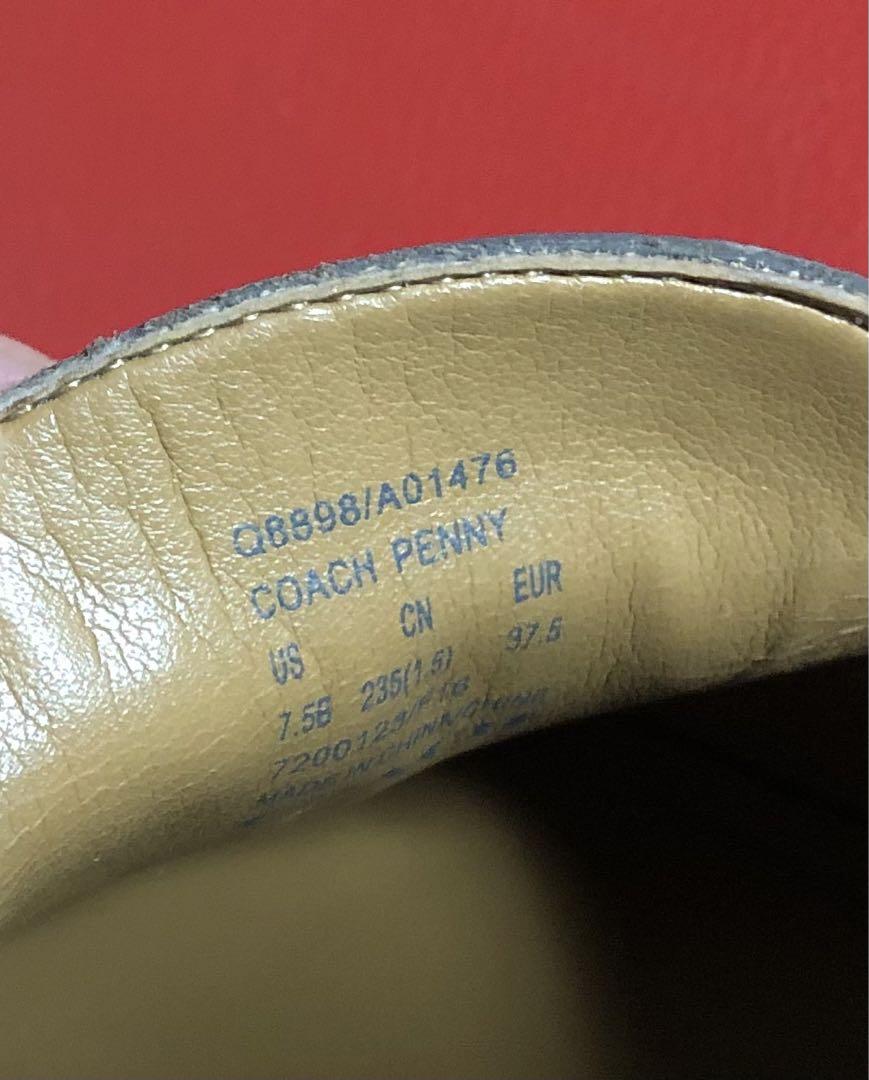 ☆COACH☆新品未使用！US7.5！海外で購入したペニーローファー