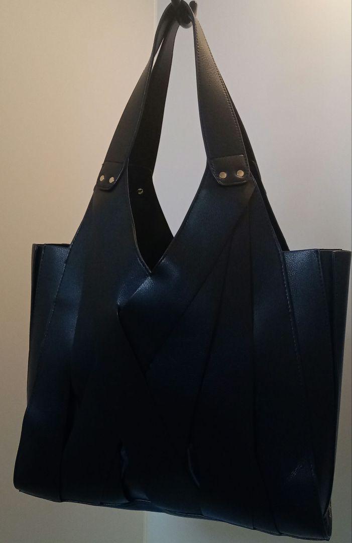 SHIPS　クロス メッシュ ミディ トート 24SS　バッグ　ブラック　上品
