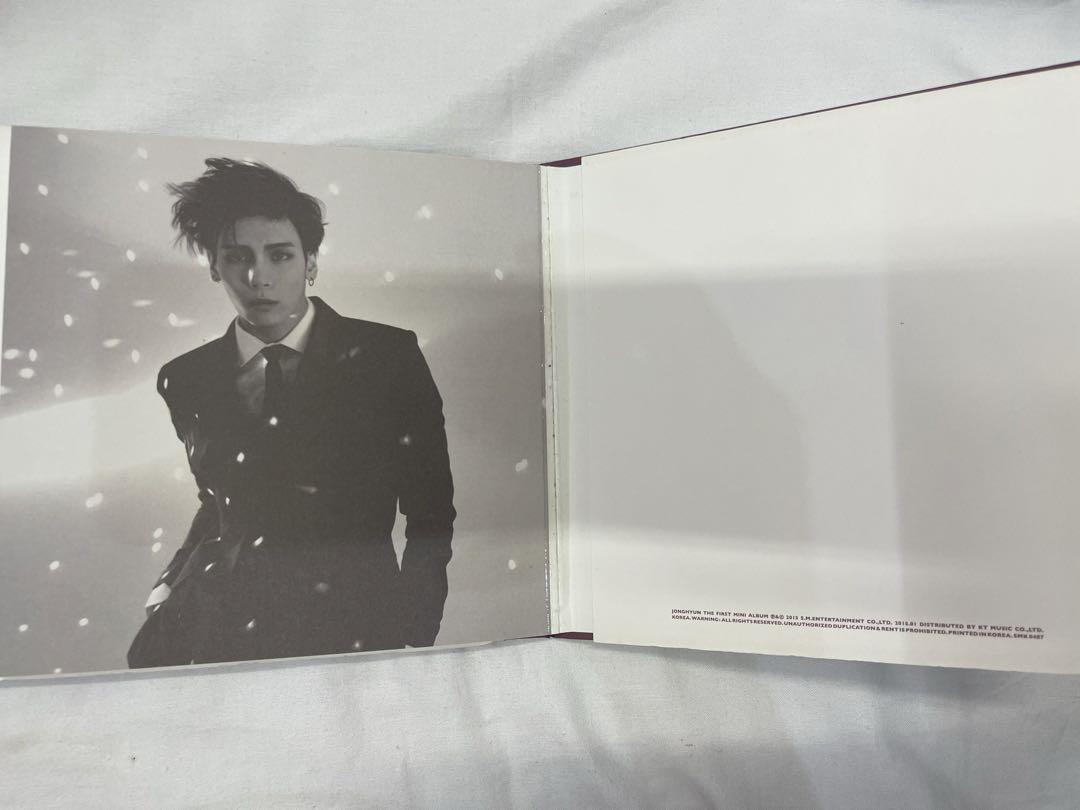 JONGHYUN ジョンヒョンソロアルバム『BASE』(白)