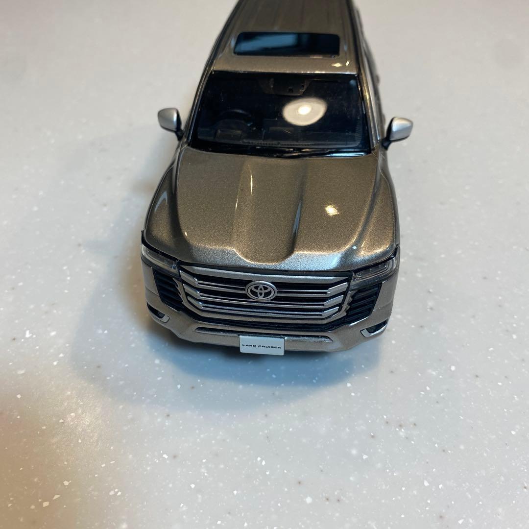 トヨタ ランドクルーザー カラー　サンプル　アバンギャルドメタリック