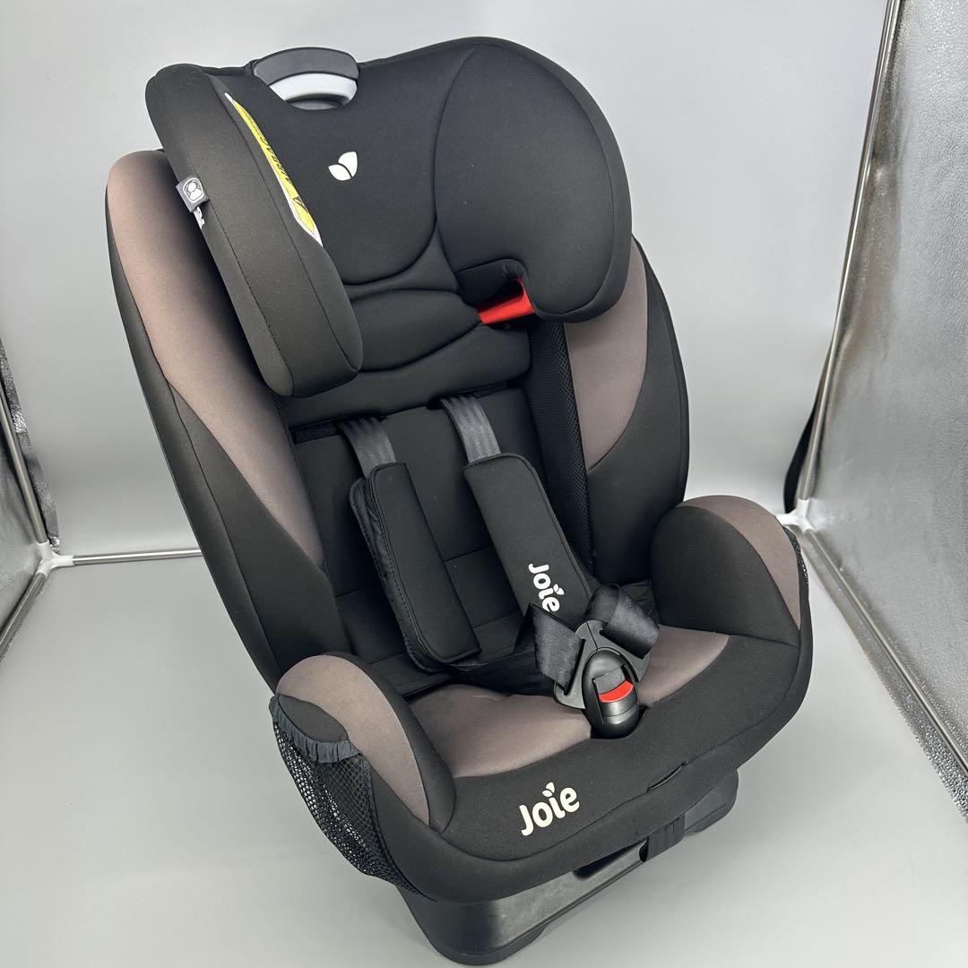 joieチャイルドシートエブリステージ　シートベルト固定