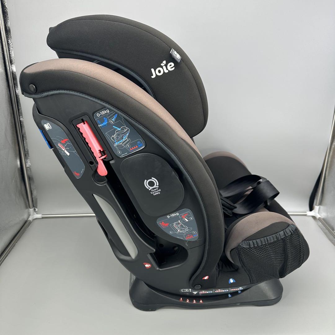 joieチャイルドシートエブリステージ　シートベルト固定