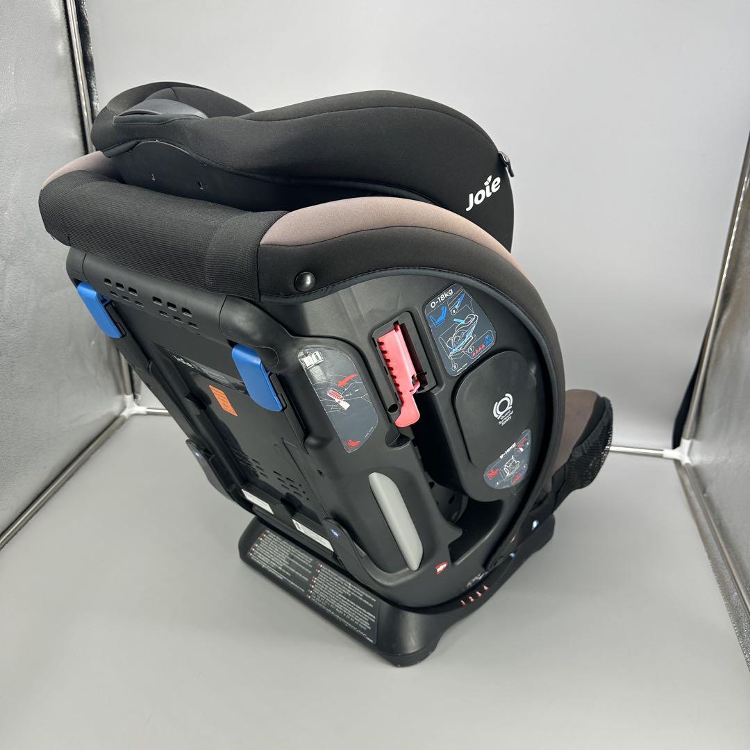 joieチャイルドシートエブリステージ　シートベルト固定