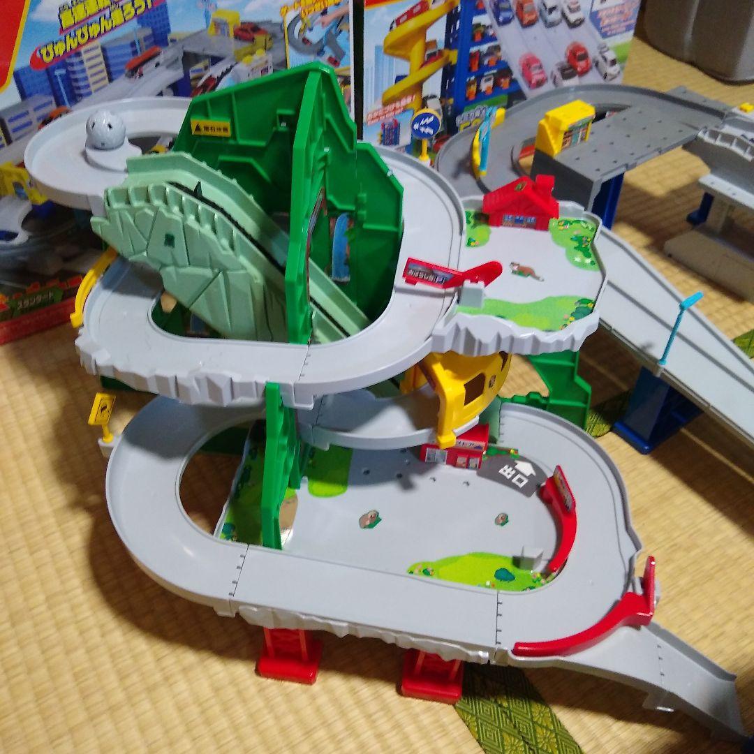 トミカワールド4作品】トミカビル 高速道路 やまのぼり お