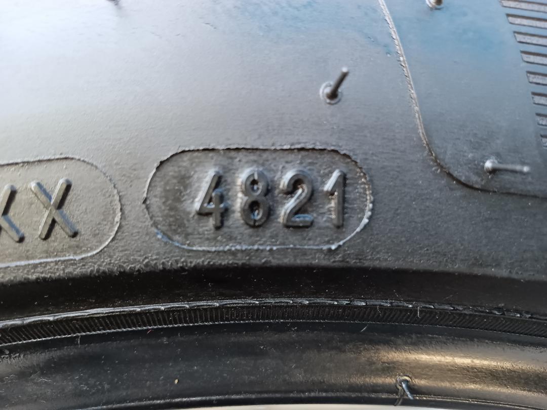 送料込みです ML 225/45R18 タイヤ 4本 PRIMACY 4 ①