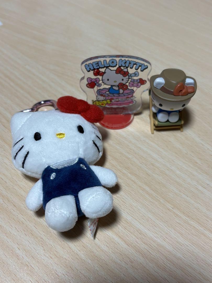 ハローキティ ぬいぐるみストラップ サンリオ - メルカリ