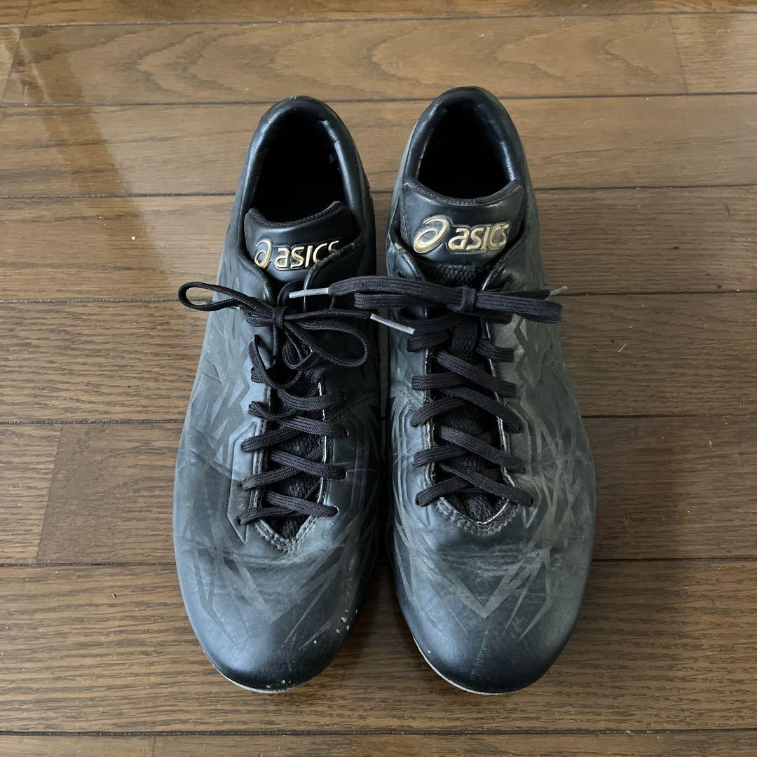 asics ブラック スパイクシューズ