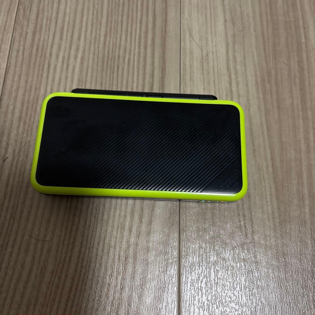 美品 2DS ll 本体 充電器