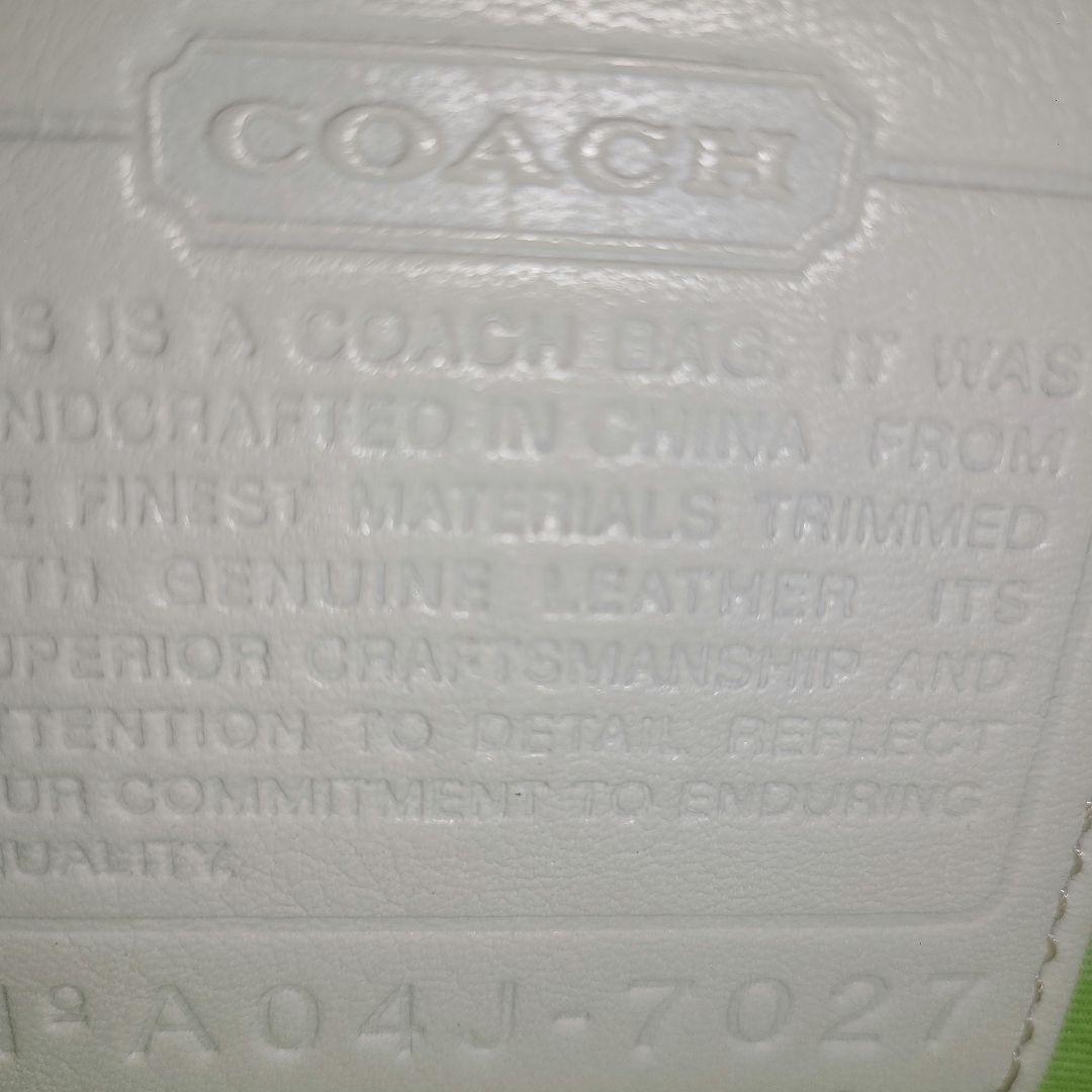 COACH アクセサリーポーチ ホワイト・グリーン A04J-7027 - メルカリ