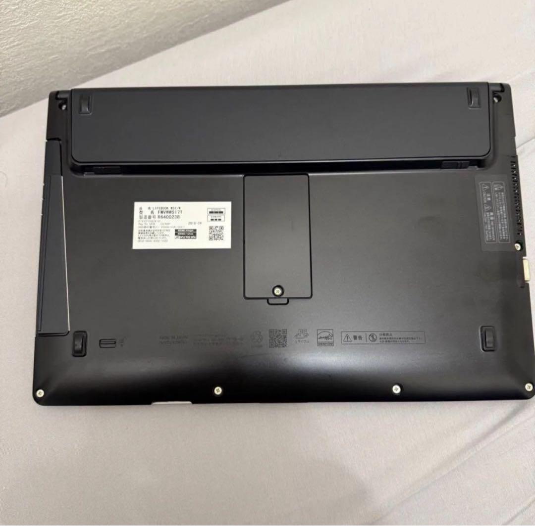［FUJITSU］LIFEBOOK WS1/W コンパクトPC タッチパネル搭載