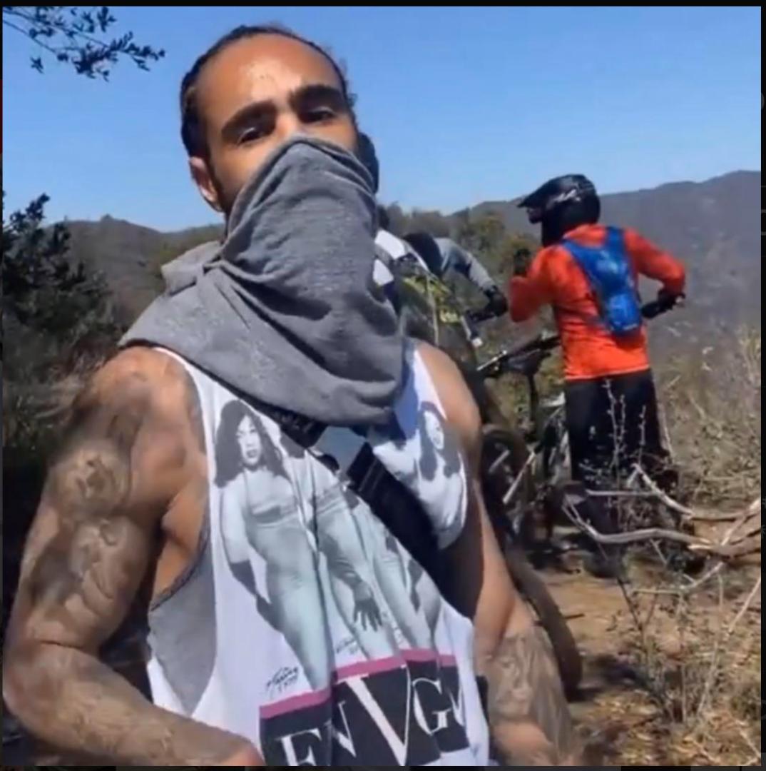 EN VOGUE Tシャツ　【中古】